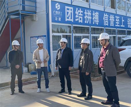 蒙勝益到設備安裝分公司承建項目調(diào)研指導工作