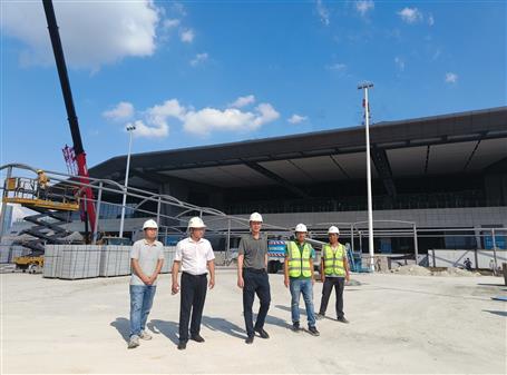 何勇到冶建桂華分公司項目開展國慶節(jié)、中秋節(jié)前檢查